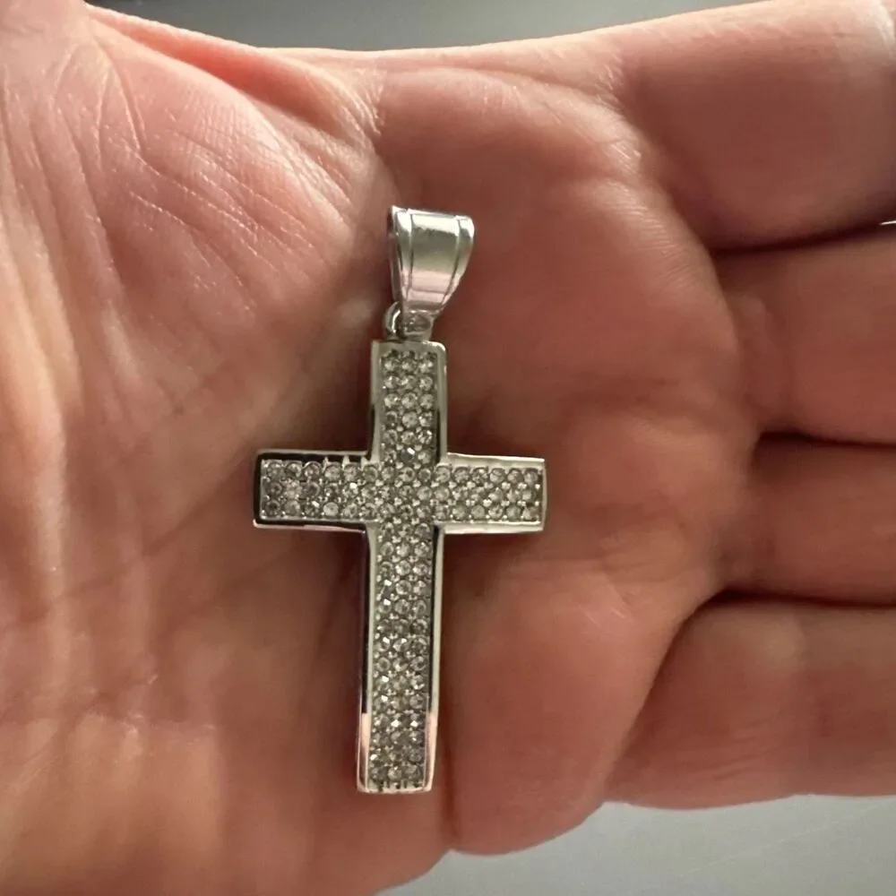Cross Pendant Cubic Zirconia Iced Out 24” Chain ￼ Catholic Religious Hip Hop